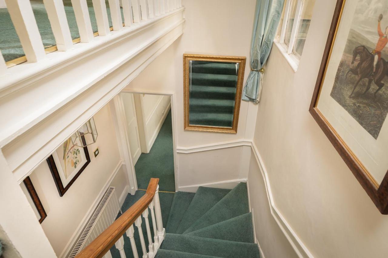 Apartmán Abbey Mews In The Heart Of Bath, Bath Keys Exteriér fotografie