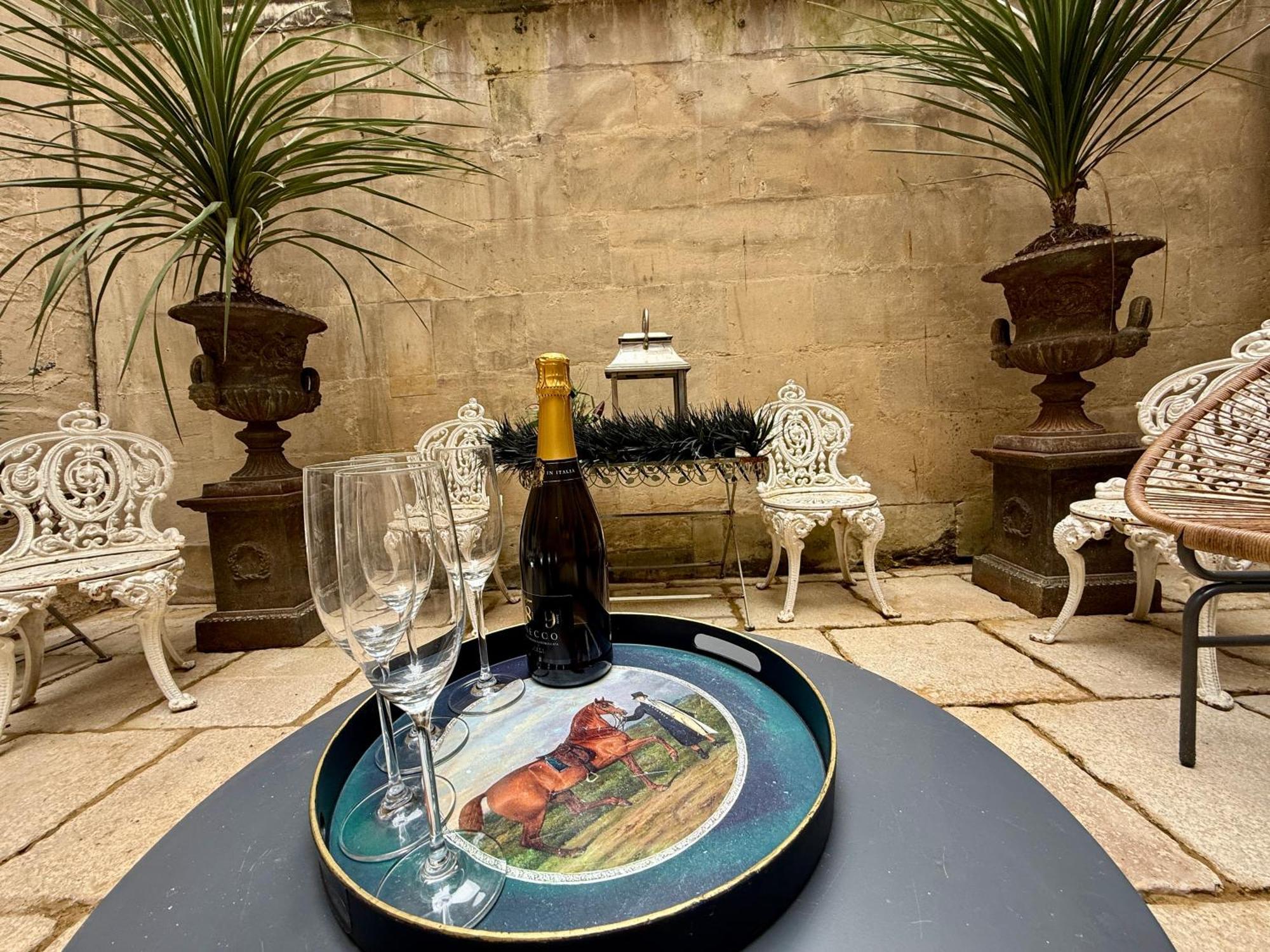 Apartmán Abbey Mews In The Heart Of Bath, Bath Keys Exteriér fotografie
